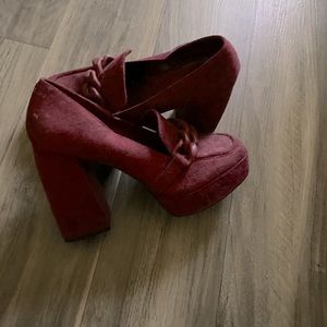 Loafer platforms. Never worn. Size 7-7.5. Open Edit brand from Nordstroms.